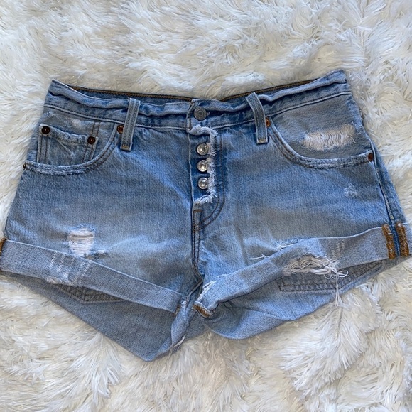 Levi's Denim Shorts - Picture 1 of 10
